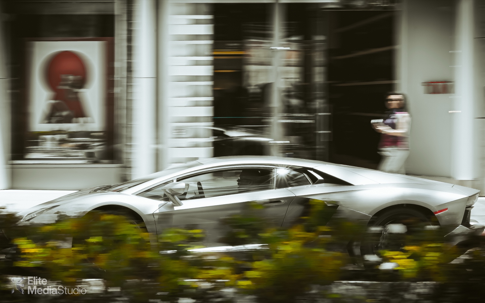 Aventador on Rodeo Drive